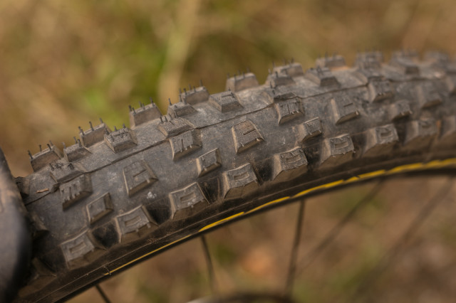 2023 pirelli scorpion race enduro m transition.jpg
