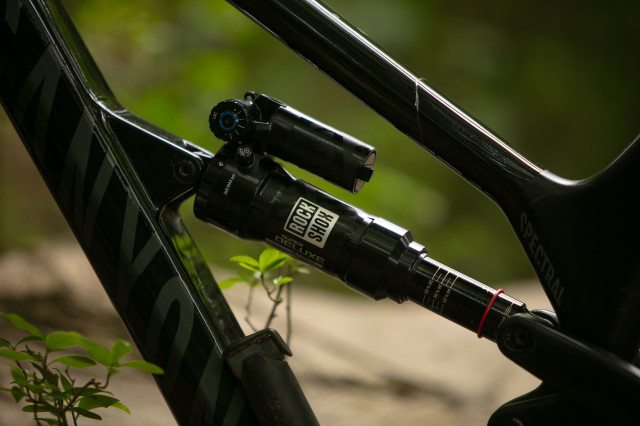 2023 rockshox super deluxe ultimate hero 2.jpg