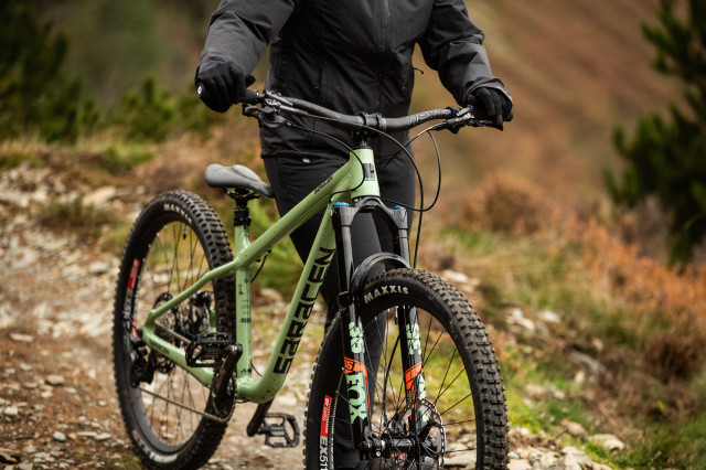 2023 saracen mantra lsl race.jpg