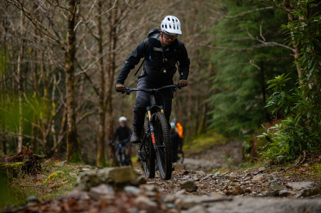 2023 specialized s works levo sl 2 riding climb-2.jpg