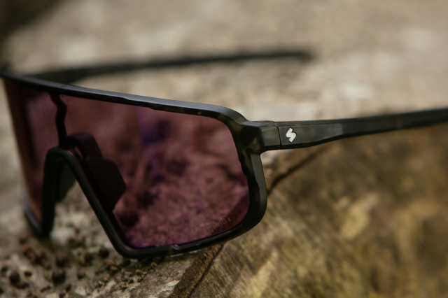 2023 sweet protection memento rig reflect glasses logo.jpg