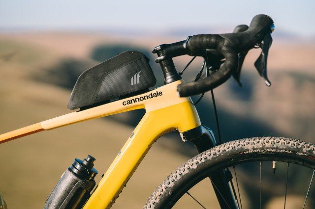 2023 tailfin top tube pack topstone.jpg