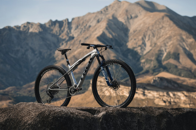 2023 trek supercaliber hero.jpg