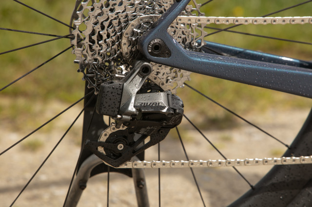 2023 vitus venon evo gr mech.jpg