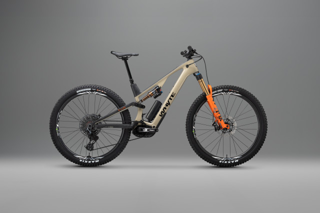 2023 whyte e-lyte 150 worx hero.jpg