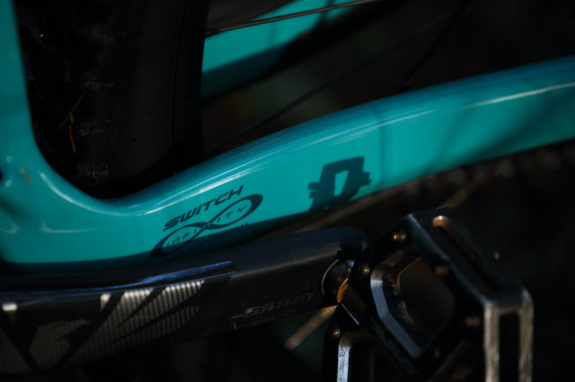 2023 yeti sb140 swithc inifi logo.jpg