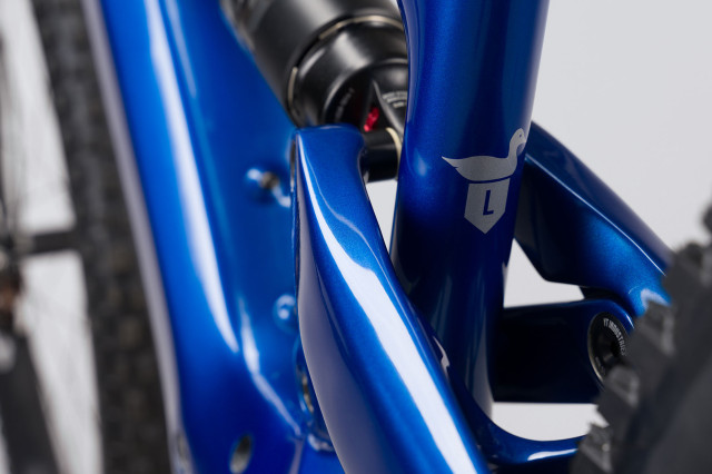 2023 yt decoy mx core 5 rear.jpg