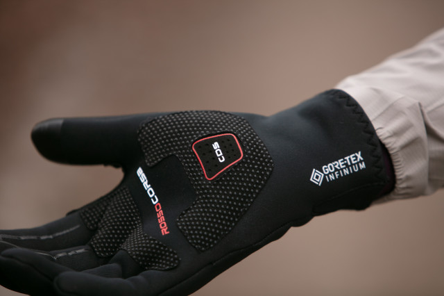 2024 Castelli Perfetto Max Glove Silicone grip and Logos.jpg