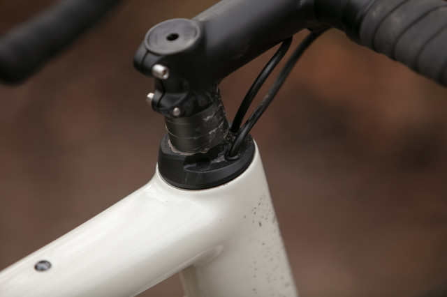 2024 Fara F:Gravel Apex XPLR AXS Headset.jpg