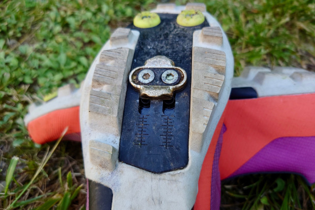 2024 Fizik Vento Proxy Coral Purple cleatbox 1.jpeg