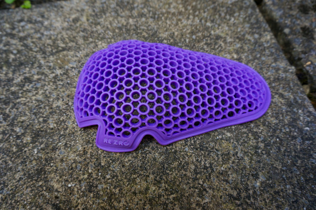 2024 G-Form Terra Knee Guard 8.jpeg