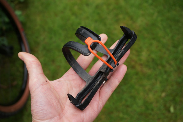 2024 Restrap Side Release Bottle Cage 5.jpg