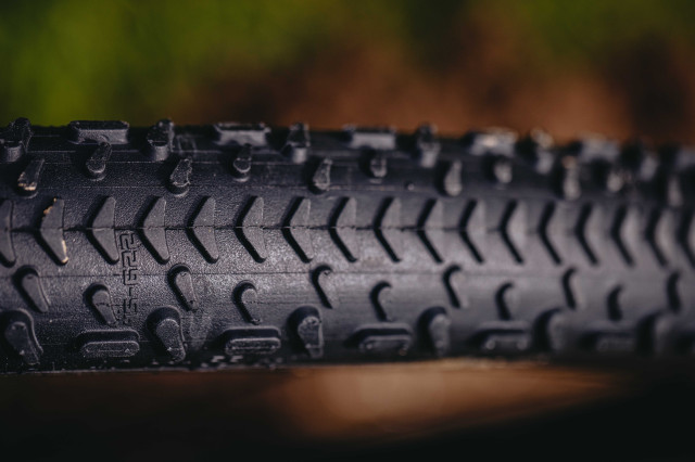 2024 Schwalbe G-One RX PRO close.jpg