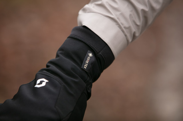 2024 Scott Aqua GTX LF Glove 2.jpg