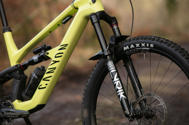 2024 canyon spectral news  fork.jpg