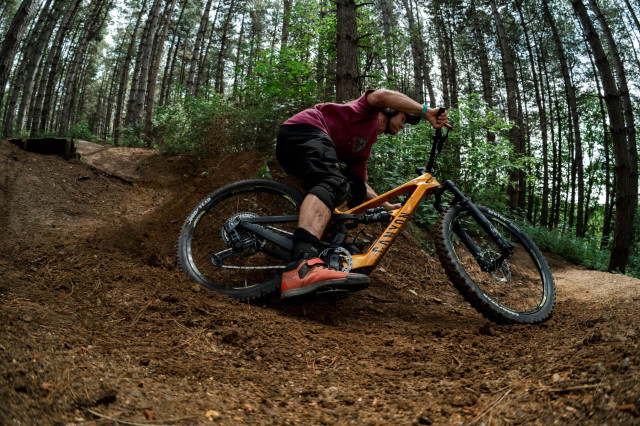 2024 canyon spectral onfly riding.jpg