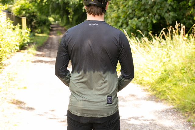 2024 dharco jersey rear.jpg