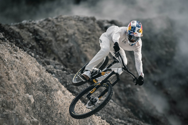 2024 fabio wibmer riding 1.jpg