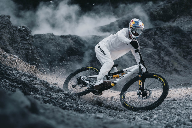 2024 fabio wibmer riding 2.jpg