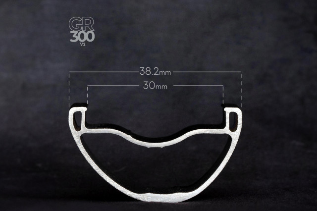 2024 i9 grade 300 rim cutaway.jpg
