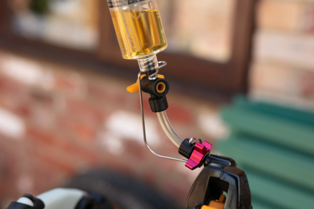 2024 jagwire elite bleed kit 90 deg.jpg
