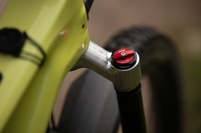 2024 manitou mattoc pro damper.jpg