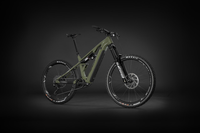 2024 merida eoneeighty hero.jpg