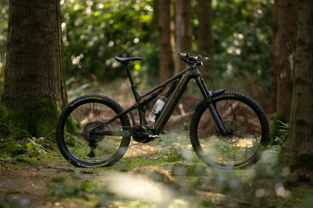 2024 merida eonesixty 875 hero.jpg