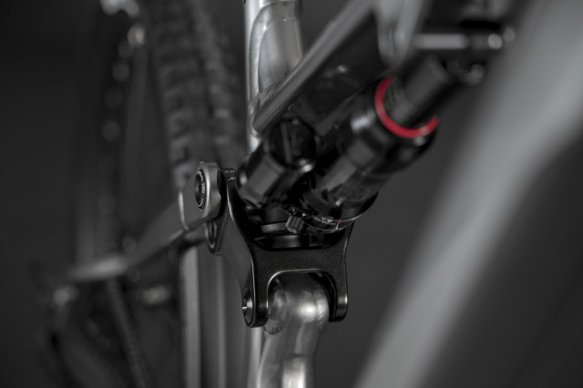 2024 merida eonesixty shock.jpg