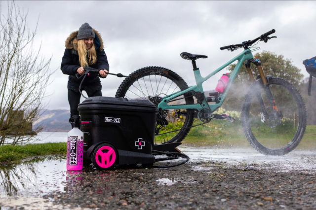 2024 muc off portable jet wash 1.png