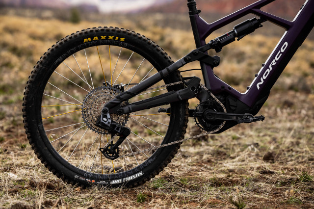 2024 norco range vlt rear.jpg