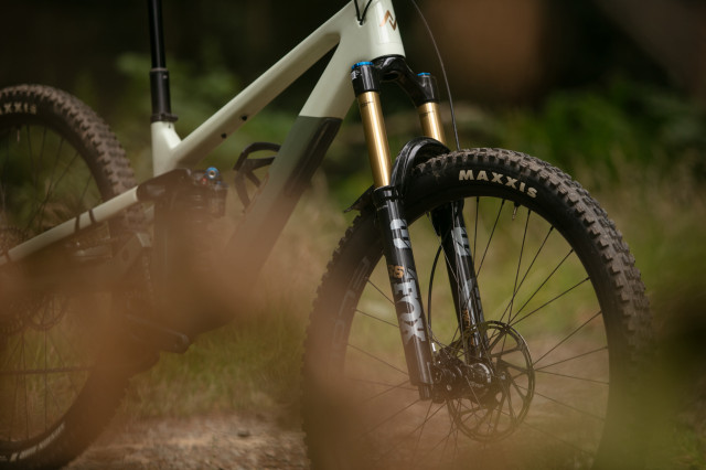 2024 norco sight c1 fork.jpg