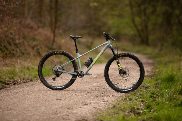 2024 orbea laufey hero.jpg