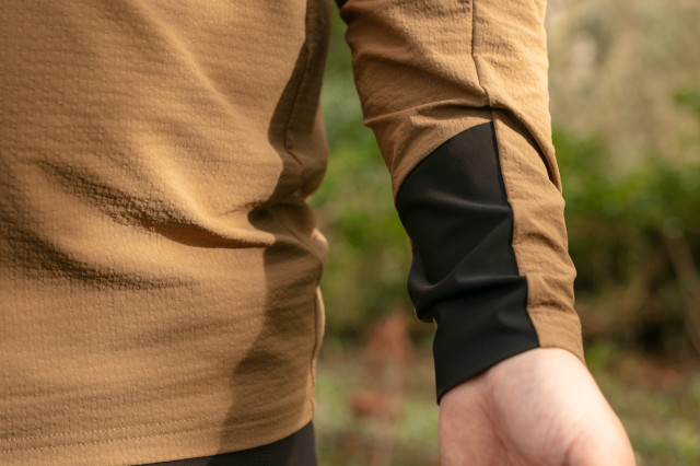 2024 poc mantle hoodie ycra cuff.jpg