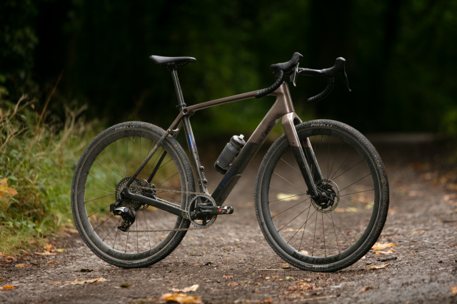 2024 trek checkpoint sl 7 ffr hero.jpg