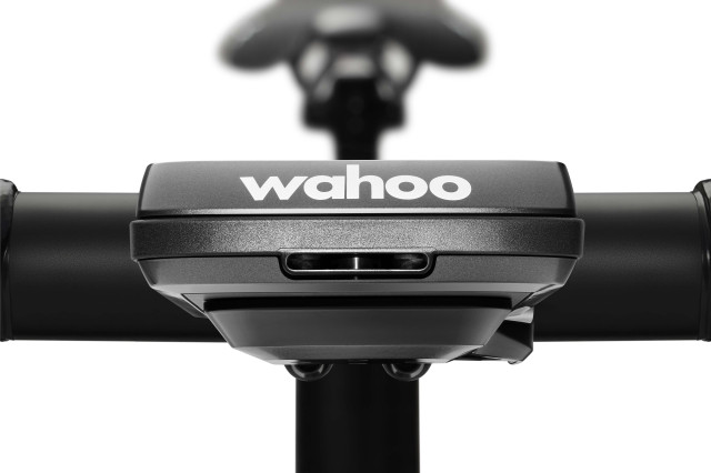 2024 wahoo elemnt ace front.jpg