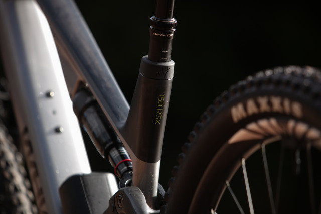 2024 whyte elyte 150 seat tube.jpg