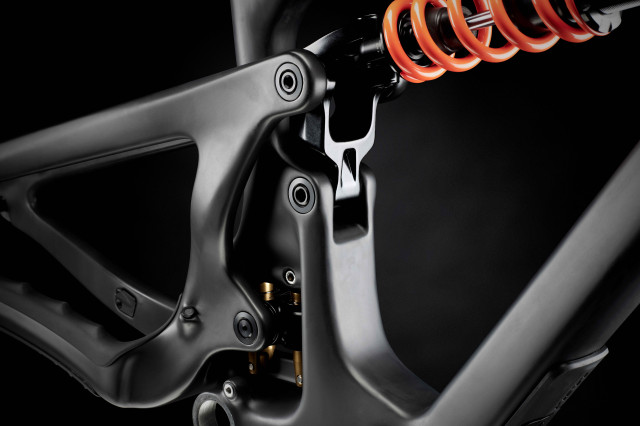 2024 yeti sb165 link.jpg