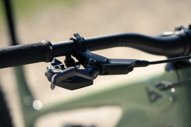 2024 yt industries decoy core 4 brake.jpeg