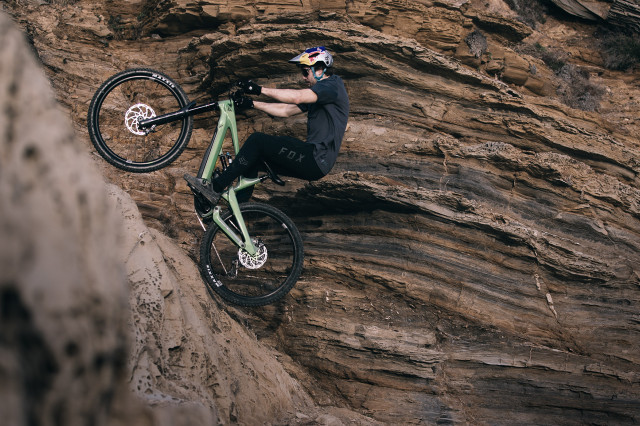 2024 yt industries decoy core 4 hero.jpg