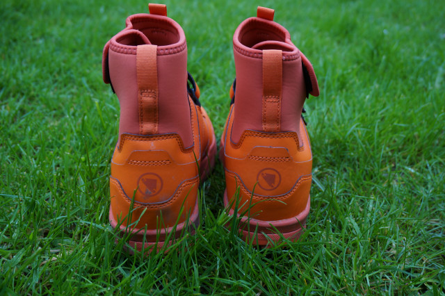 2024Endura MT500 Burner Clipless Waterproof Shoe 4.jpg