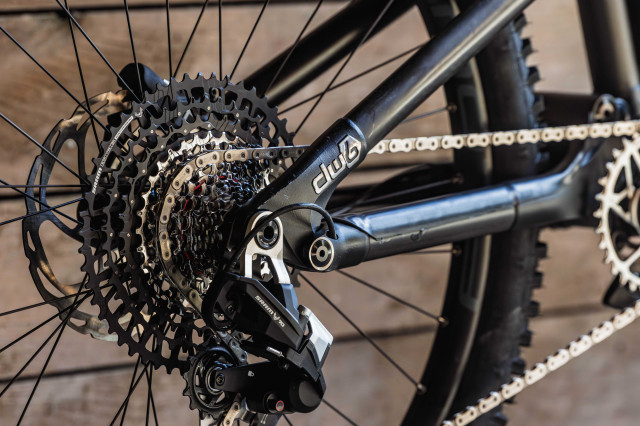 2025 atherton a150m chainstay.jpg
