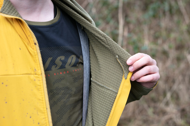 2025 endura mt500 polartech jacket inside.jpg