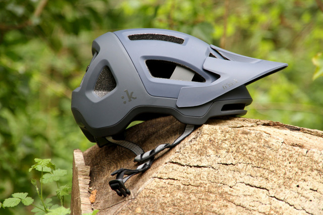 2025 fizik kassis side 1.jpg