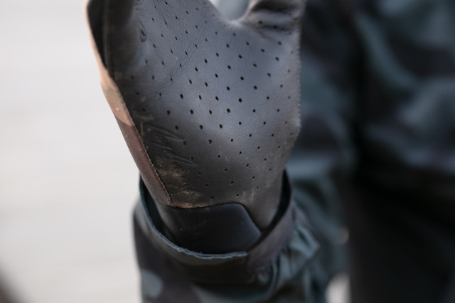 2025 fox flexair glove minnaar sig.jpg