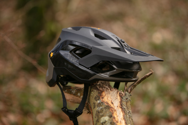 2025 fox speedframe pro hero 2 r.jpg