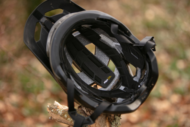 2025 fox speedframe pro inside r.jpg