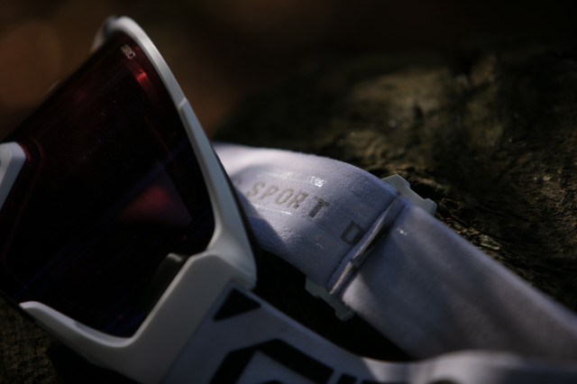 2025 giro dropline strap.jpg