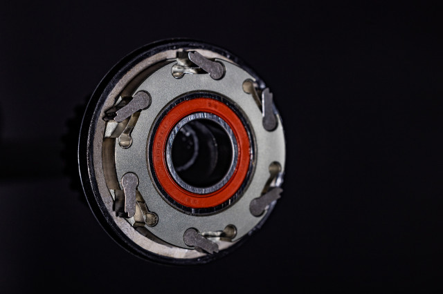 2025 hunt proven carbon trail freehub.jpg