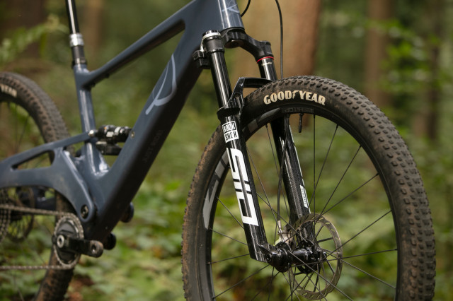 2025 lauf elja fork.jpg